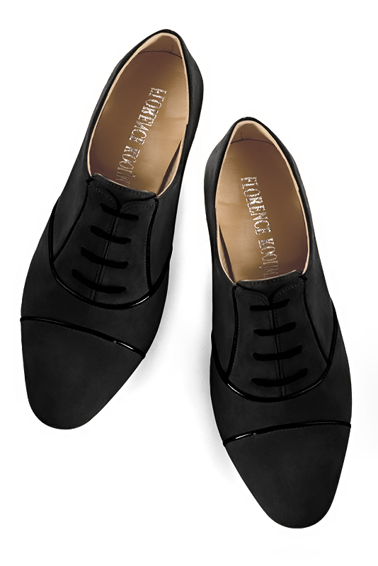 Matt black women's essential lace-up shoes. Round toe. Low flare heels. Top view - Florence KOOIJMAN